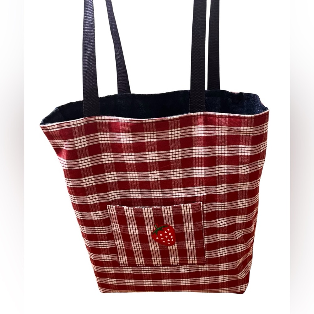 Reversible Palaka Tote Bag
18x14x5
